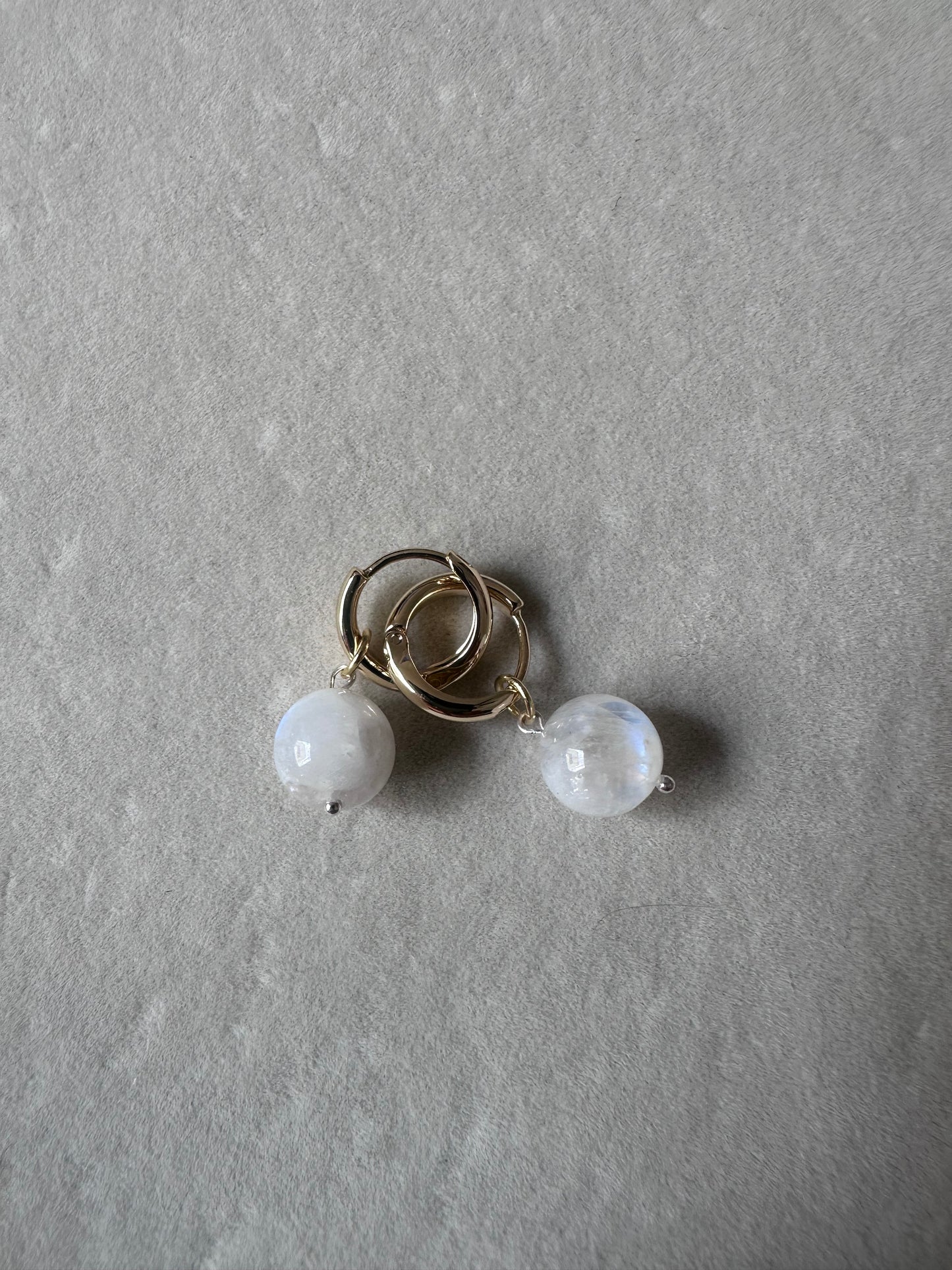 Luna hoops