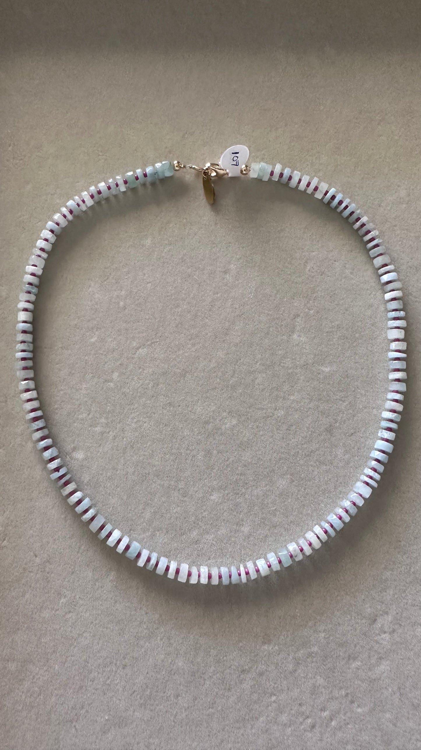 Aguamarina puka necklace